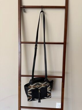 Danielle Nicole Black and Brown Patterned Crossbody